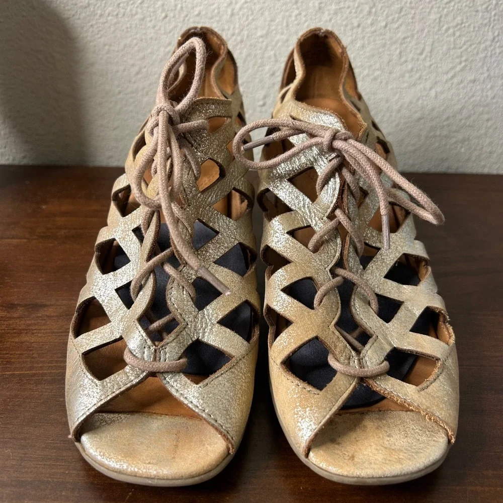 Gentle Souls‎ Heels 7.5 Okey Dokey Sandals Gold Metallic Leather Lace Up Cage